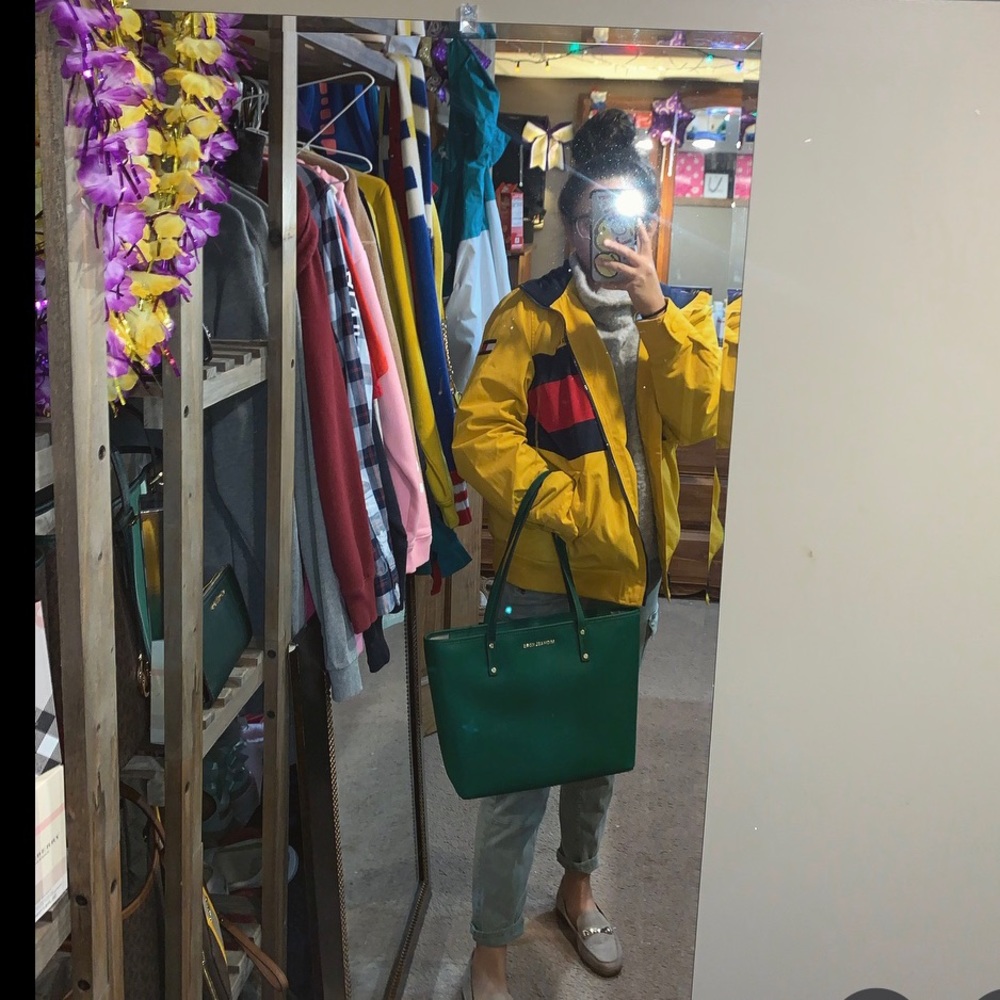 Meet your Posher, Abigail